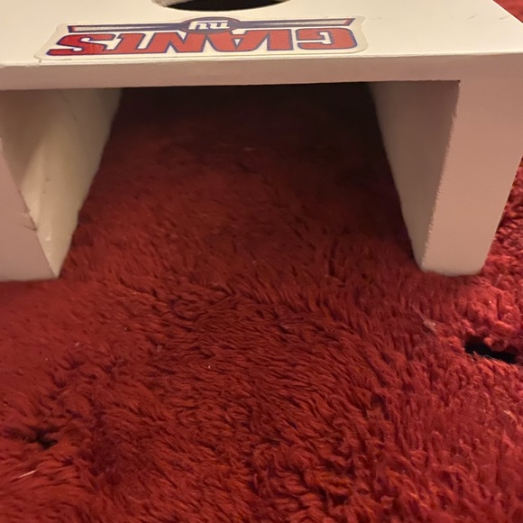 New York Giants table top corn hole game - Picture 3 of 5